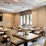Liv\'Inn Aparthotel
